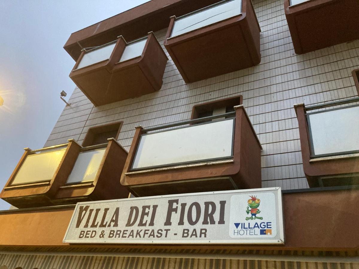 Hotel Villa Dei Fiori Bellaria-Igea Marina Exterior foto